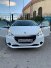 Peugeot 208 2015 Silver Line