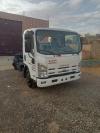 Isuzu NPR 2024