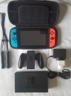 NINTENDO SWITCH V2 FLASHÉE (PUCE) ÉTAT 10 /10 + ACCESSORIES 