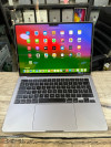 MacBook Air M2 13.3" 8G 256G mdm état comme neuf 