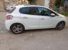 Peugeot 208 2015 Allure