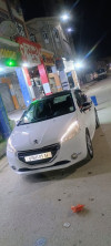 Peugeot 208 2015 Allure