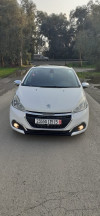 Peugeot 208 2015 Allure