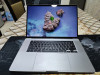 macbook pro 2019, 16 Pouces, 58 cycles, 16gb , 1tb , 60 cycles