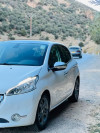 Peugeot 208 2014 HD