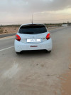 Peugeot 208 2015 Allure