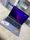 Macbook pro 2022 13 pouce M2 8g 256g ssd cicle 28 libire 