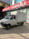 Camion contenaire À vendre