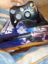 250go,Xbox 360 slim, manette,18 jeu