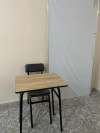  table et chaise scolaire et  tableau 2M