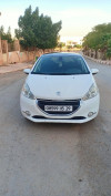 Peugeot 208 2015 Allure