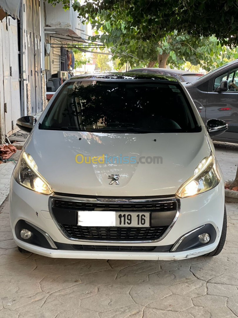 Peugeot 208 2019 Allure