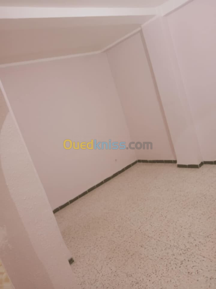 Location Appartement F3 Tipaza Kolea