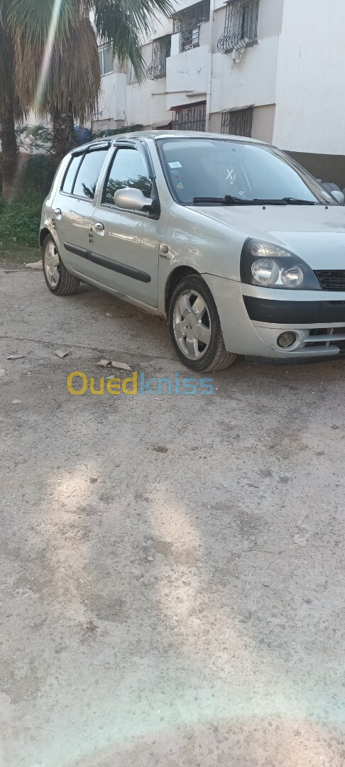 Renault Clio 2 2004 Extreme