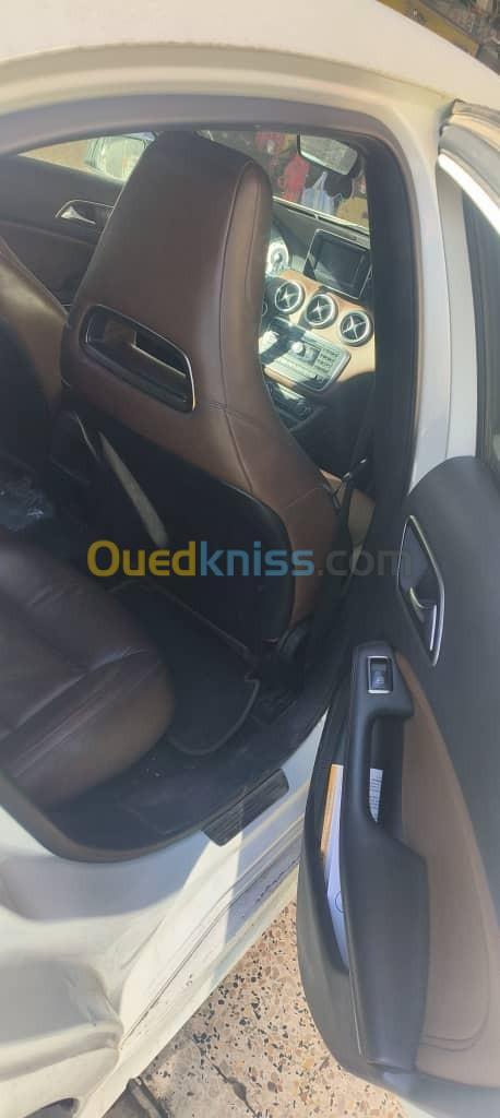 Mercedes Classe A 2015 200 Exclusif