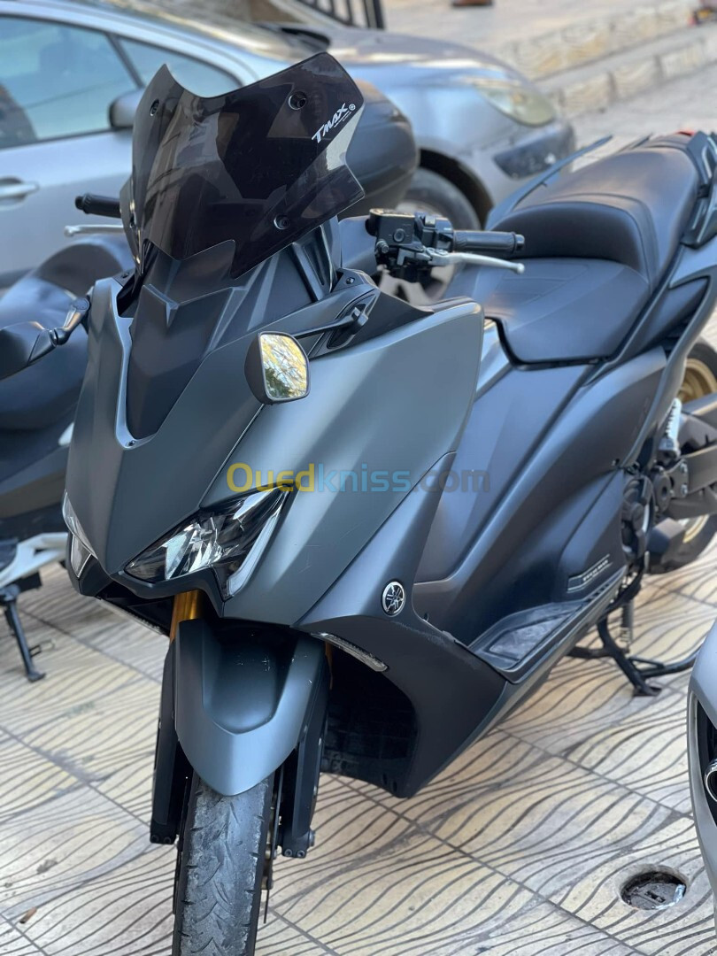 Yamaha Tmax 2021