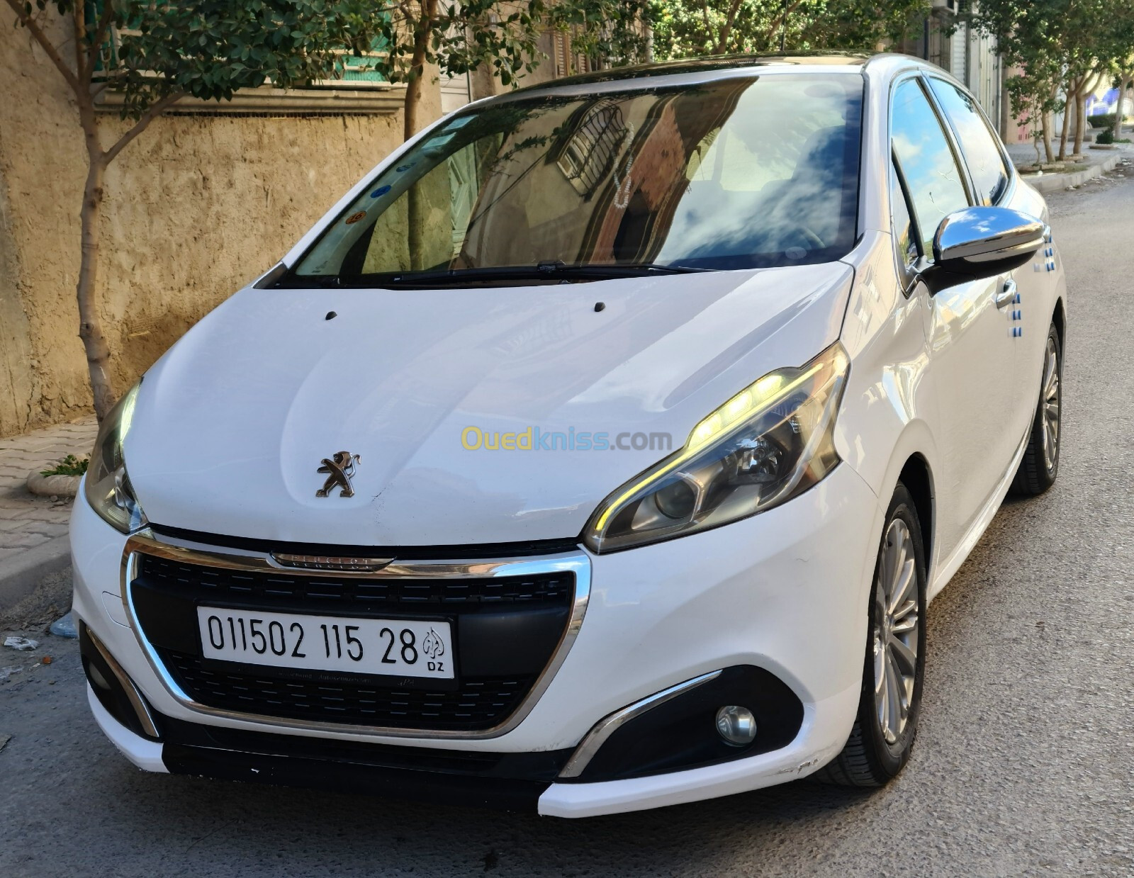 Peugeot 208 2015 Allure Facelift