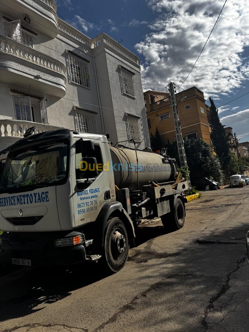 Camion débouchage canalisation  Camion vidange