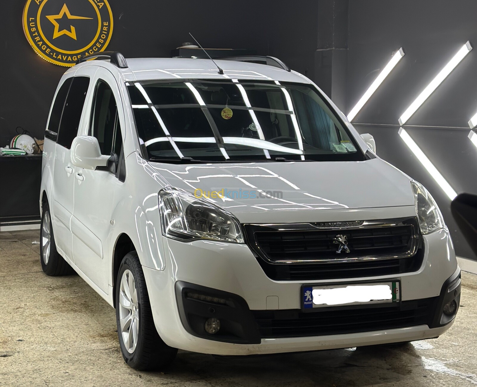 Peugeot Partner 2016 Tepee Allure 