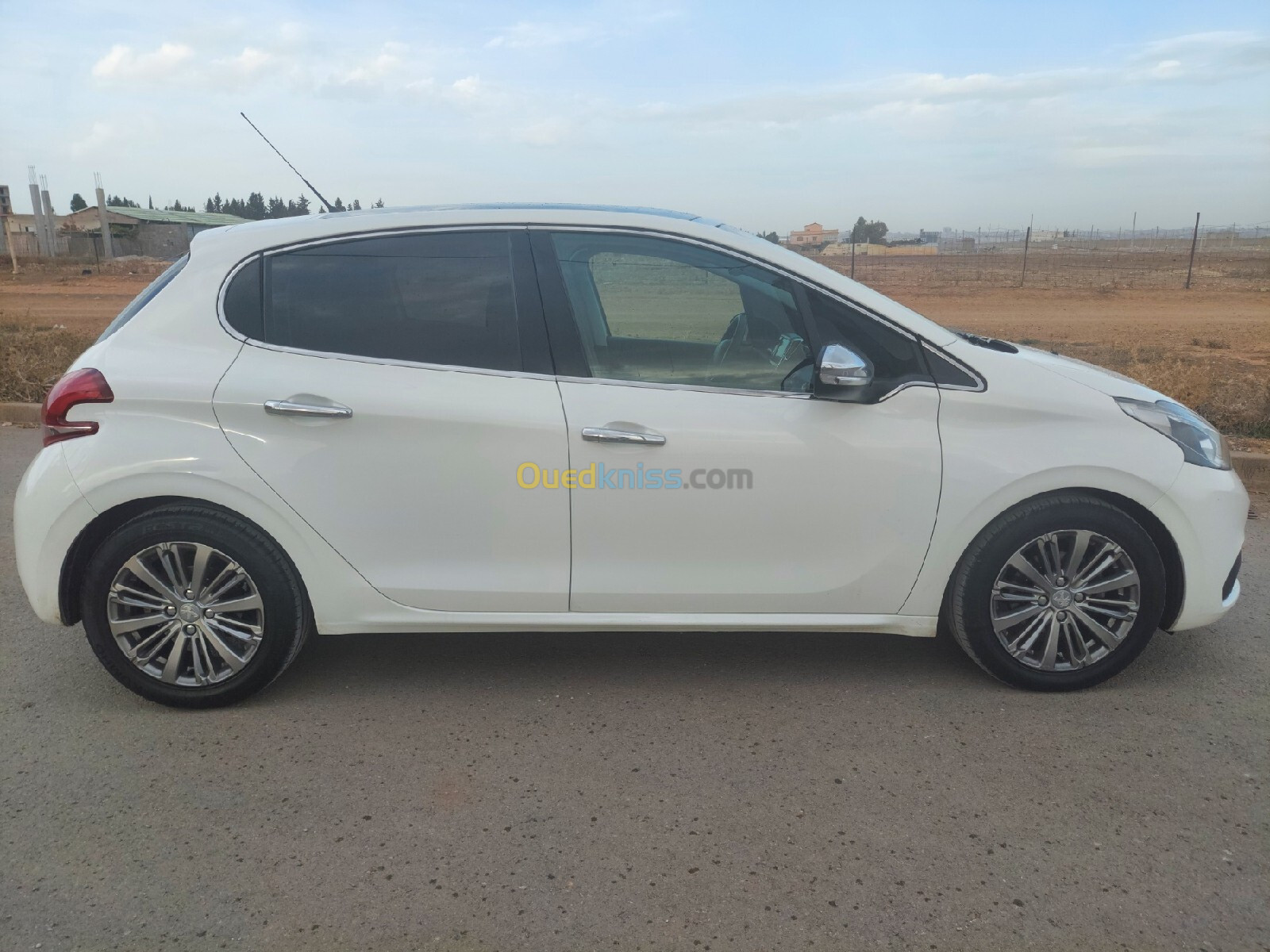 Peugeot 208 2018 Allure Facelift