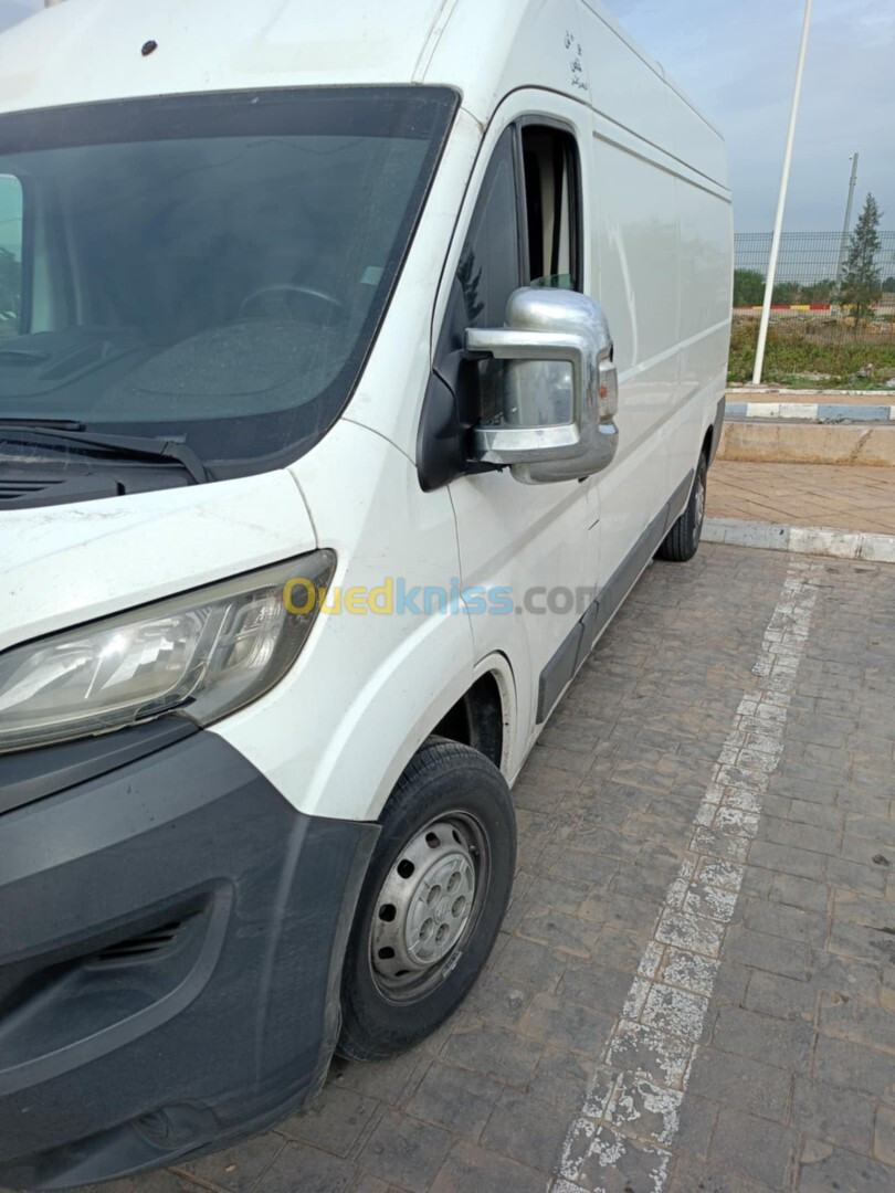 Peugeot Boxer 2015