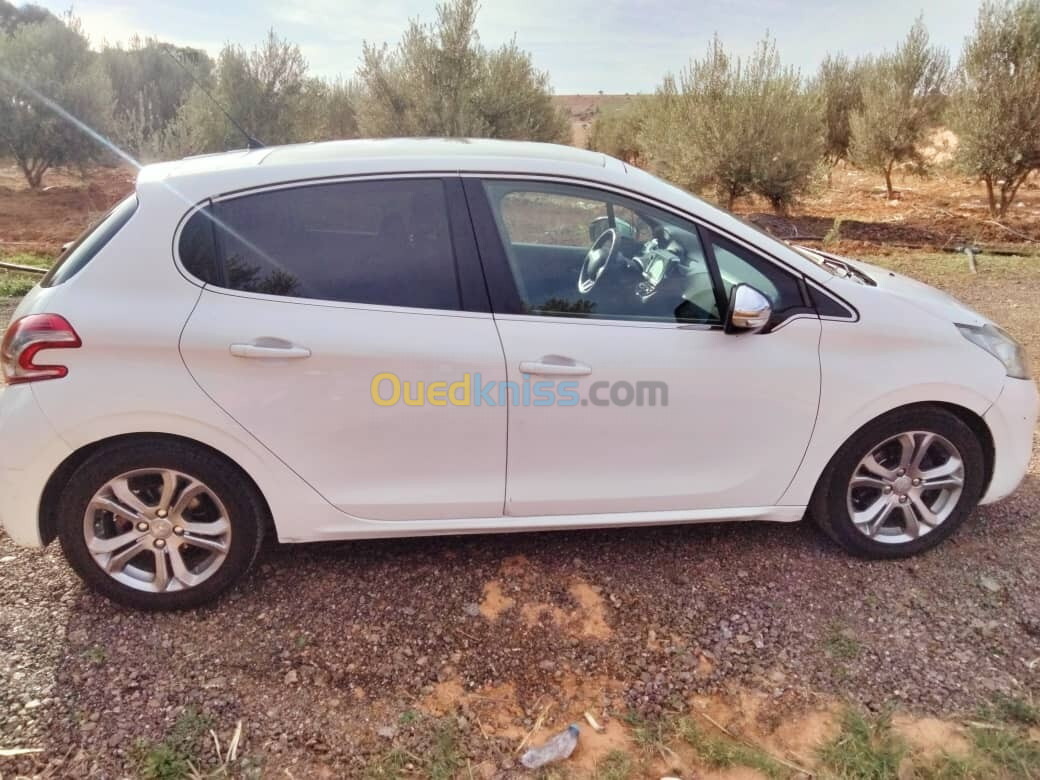 Peugeot 208 2014 208