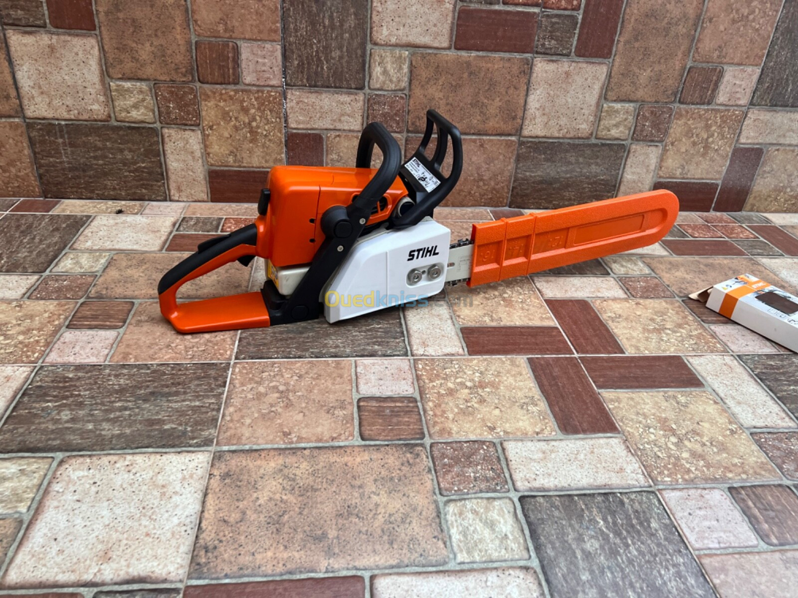 Tronçonneuse thermique-chainsaw-منشار حطب  STIHL MS250  40 cm  made in Germany