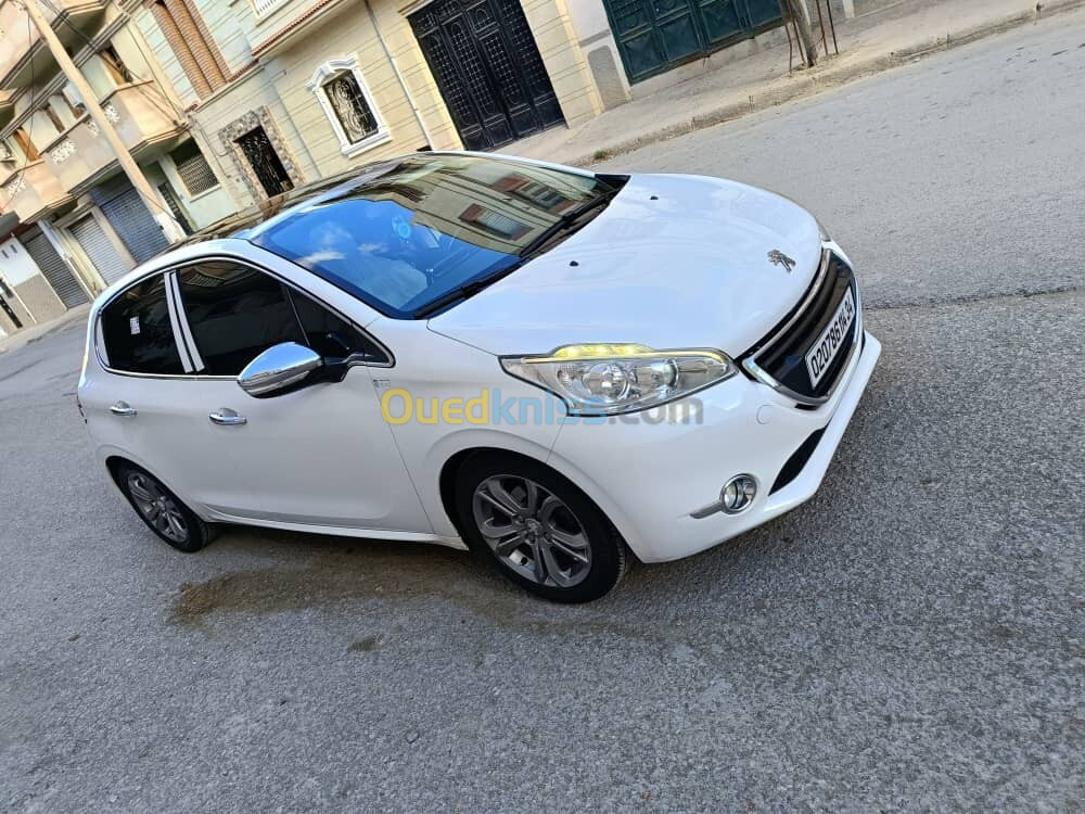 Peugeot 208 2014 Allure