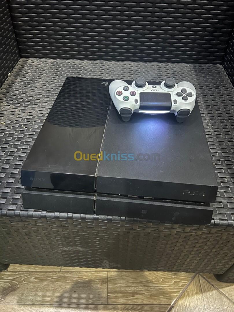 PS4 / PLAYSTATION 4 A VENDRE