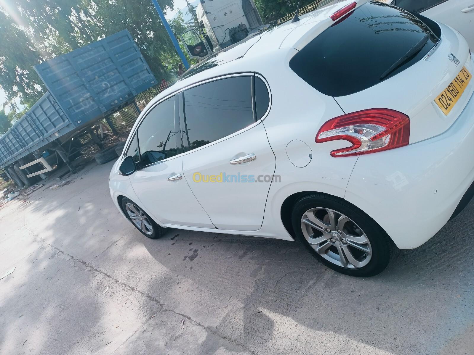 Peugeot 208 2014 Allure