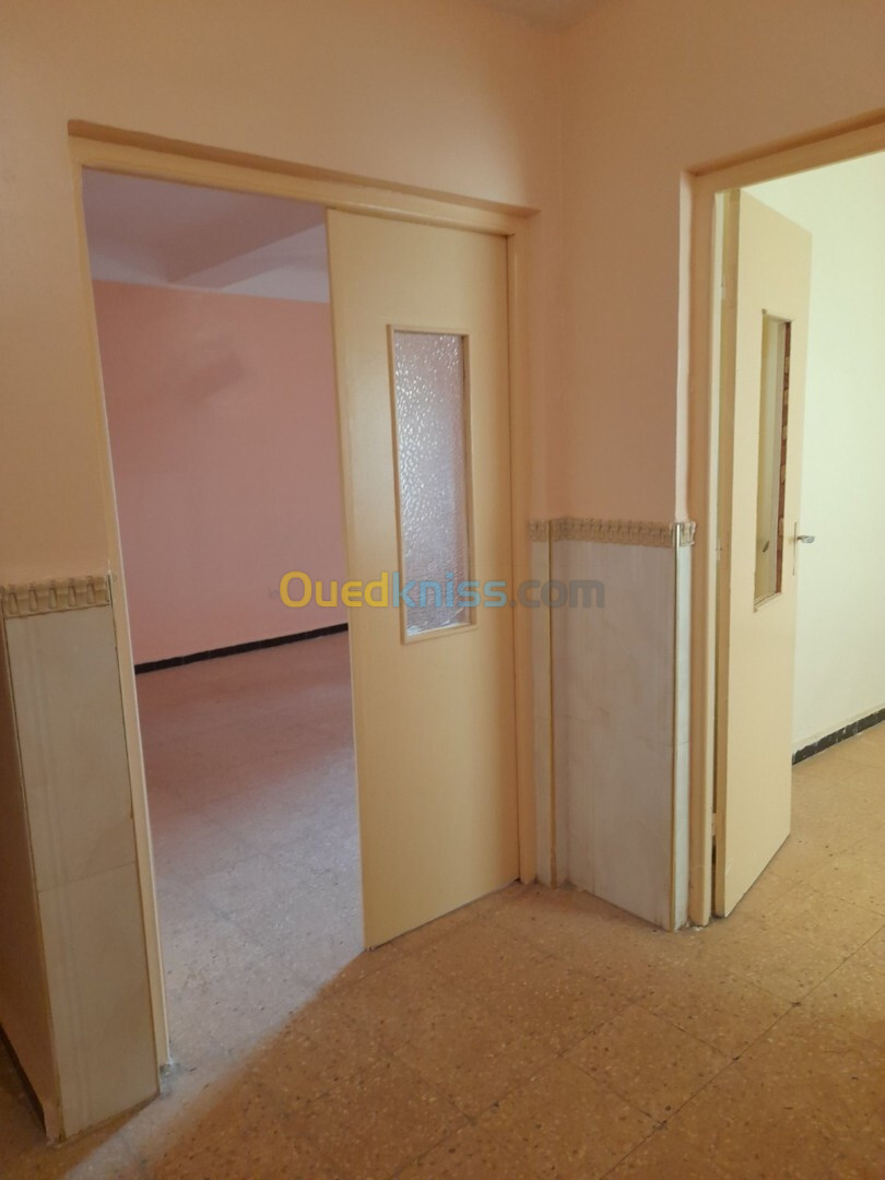 Vente Appartement F3 Tlemcen Hennaya