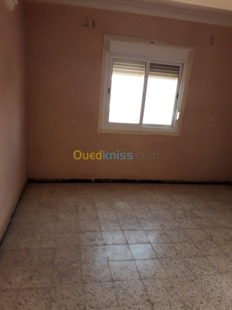 Vente Appartement F4 Oran Ain el bia