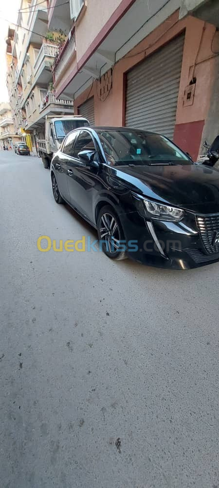 Peugeot 208 2021 208