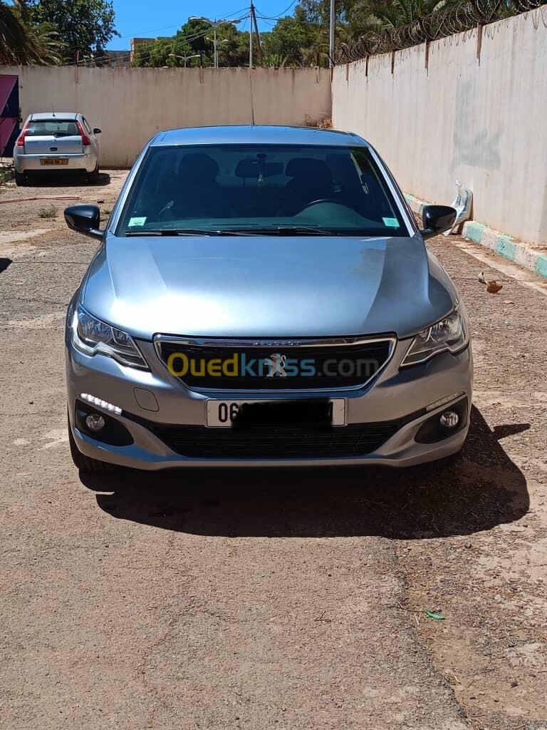 Peugeot 301 2023 Purtech 1 point 2