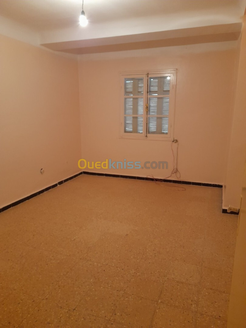 Vente Appartement F3 Tlemcen Hennaya