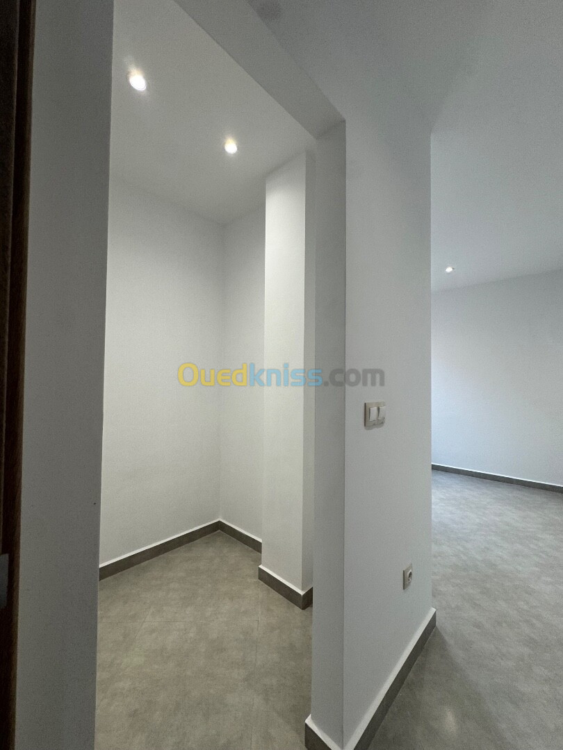 Location Appartement F6 Alger Bir mourad rais