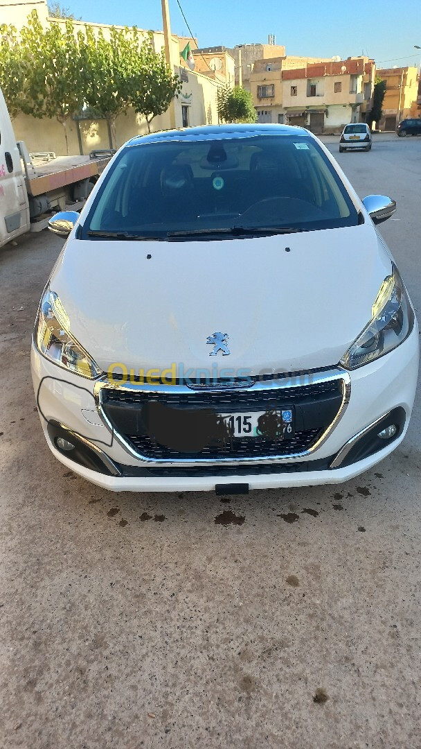 Peugeot 208 2015 Allure Facelift