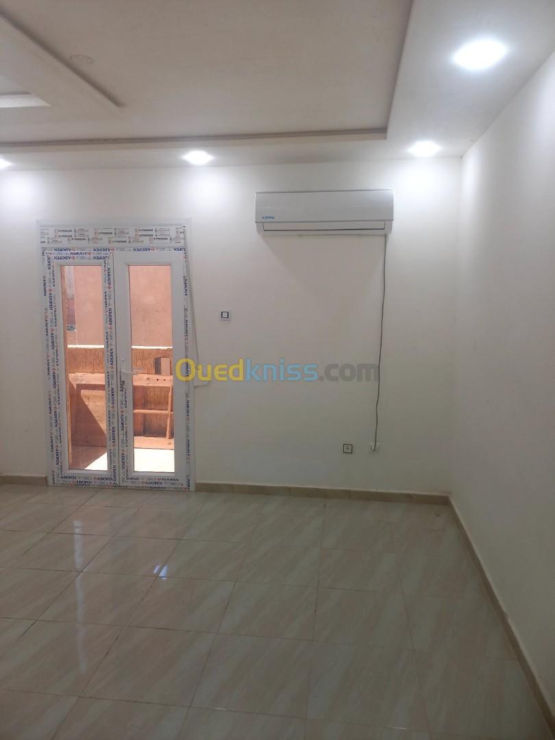 Location Appartement F4 Mostaganem Mezghrane