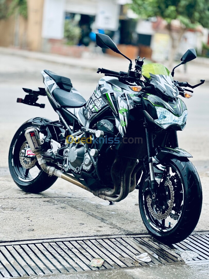 Kawasaki Z900 