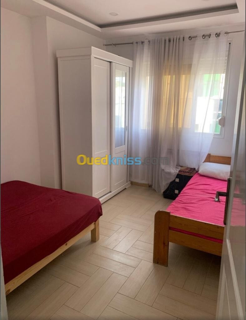 Location vacances Appartement F3 Alger Hydra