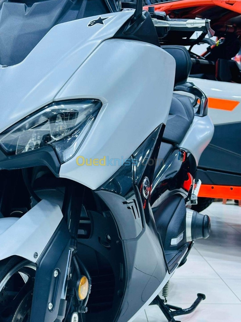 Yamaha Tmax dx 