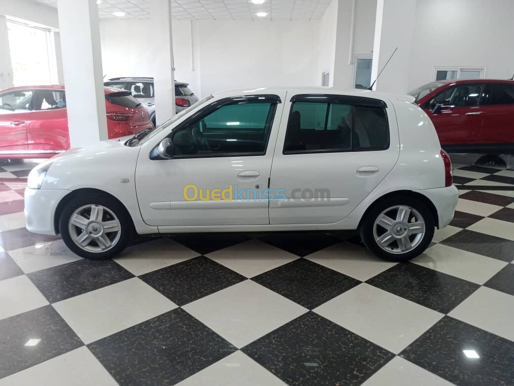 Renault Clio Campus 2015 