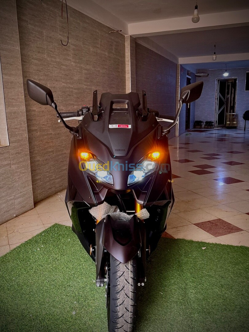 YAMAHA TMAX 562 TECH MAX 2024