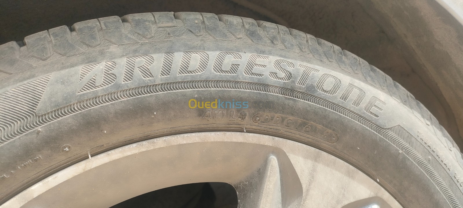 4 pneus Bridgestone d'origine 195/55 16R 87v