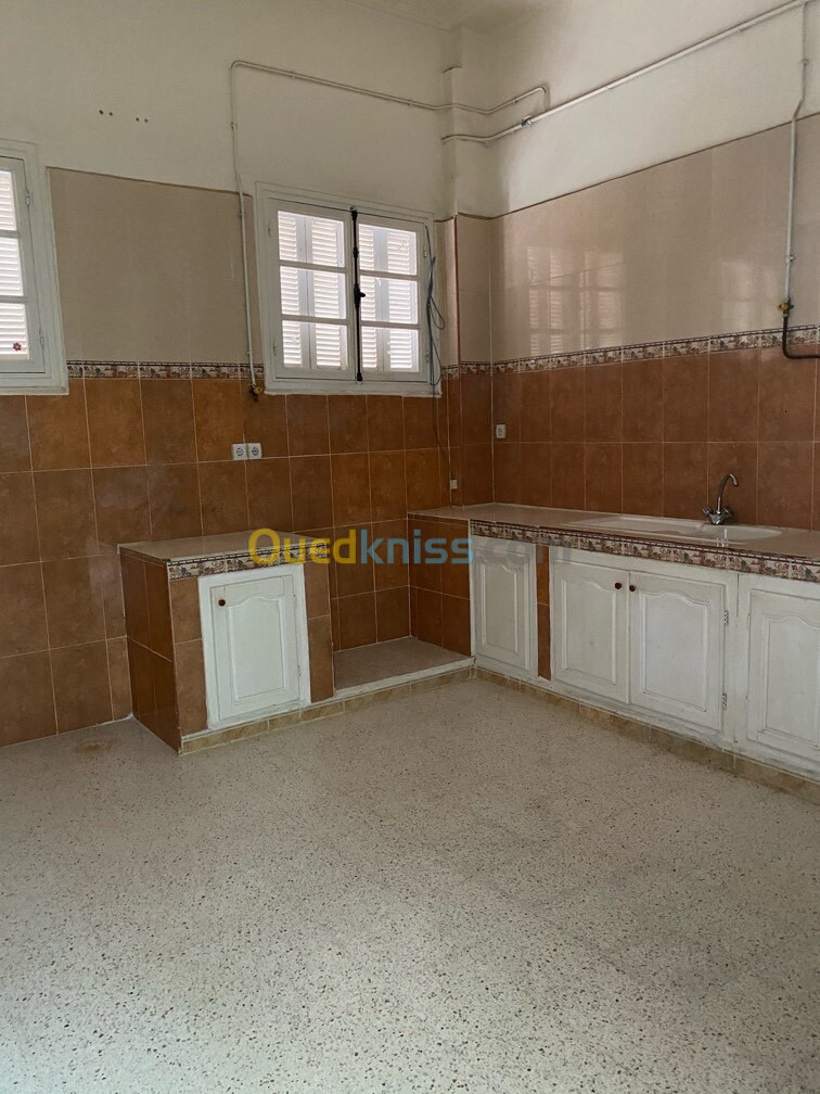 Location Appartement F3 Tipaza Kolea