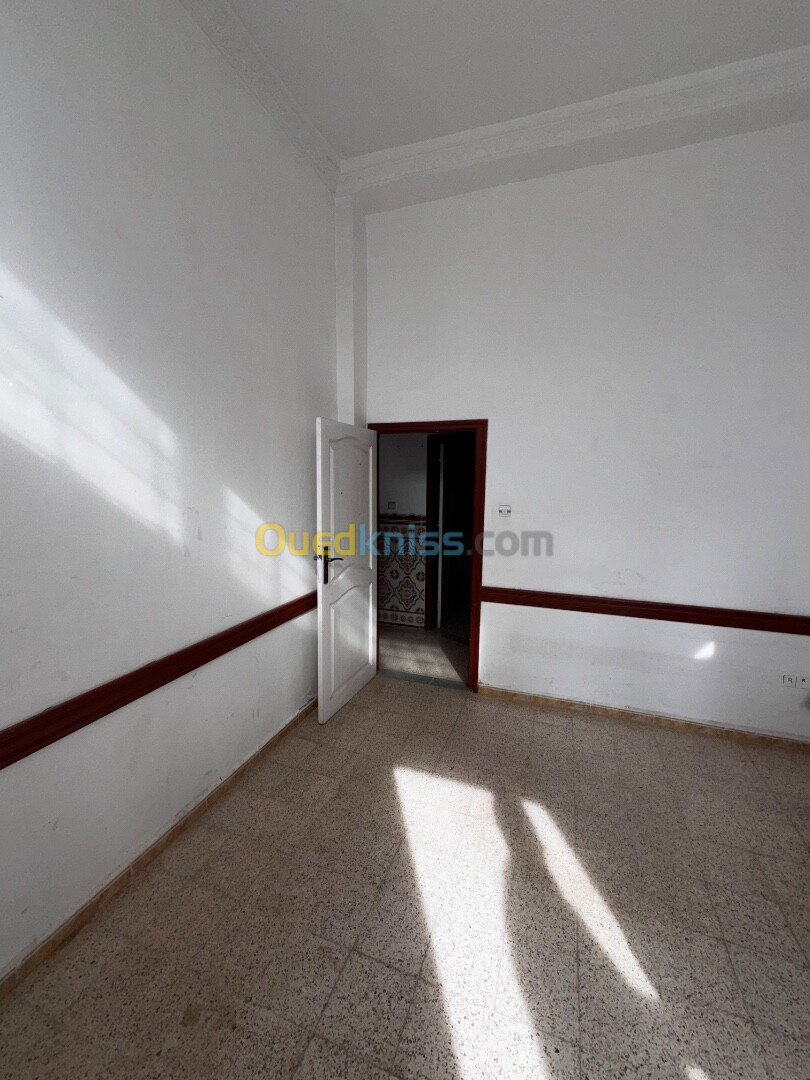 Location Appartement F3 Tipaza Kolea