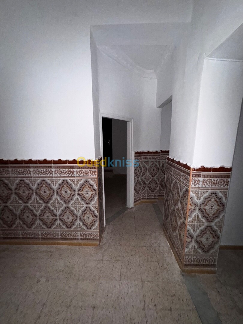 Location Appartement F3 Tipaza Kolea