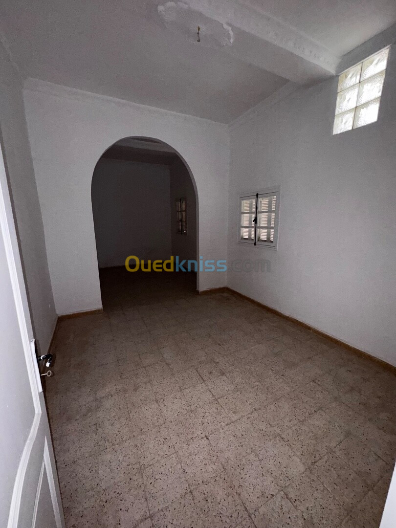 Location Appartement F3 Tipaza Kolea