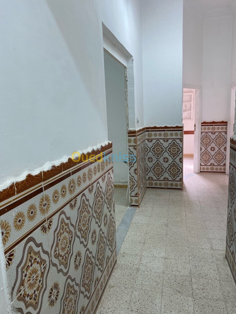 Location Appartement F3 Tipaza Kolea