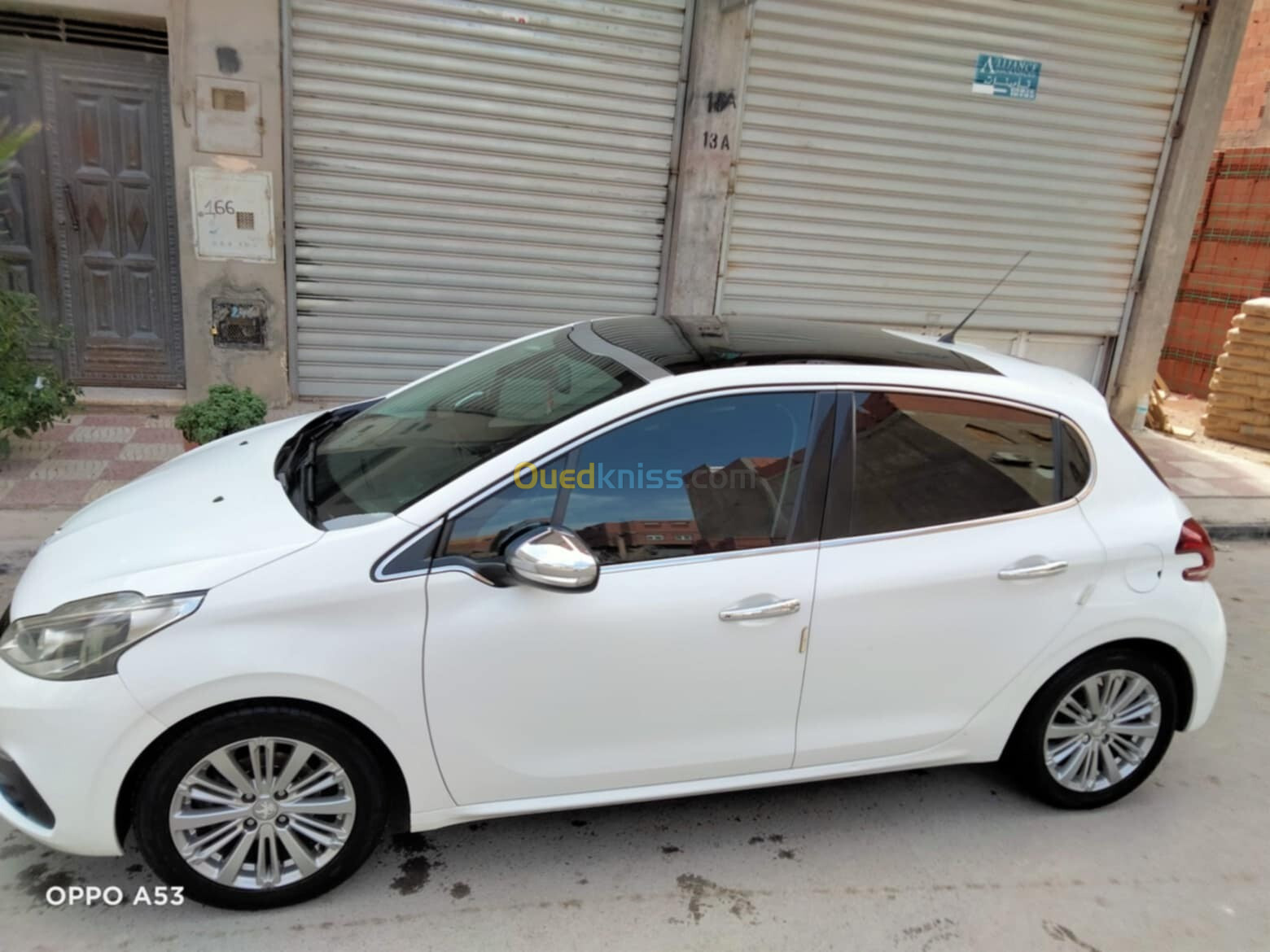 Peugeot 208 2017 Allure Facelift